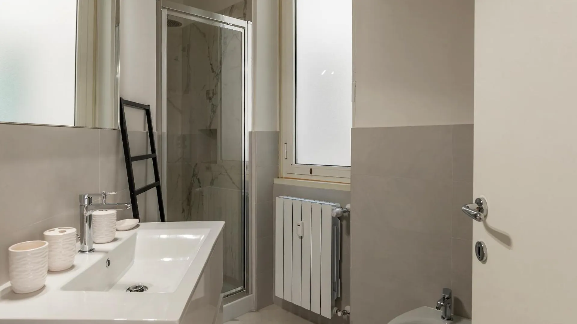 Regina Margherita Suite Rome 0*,  Italy
